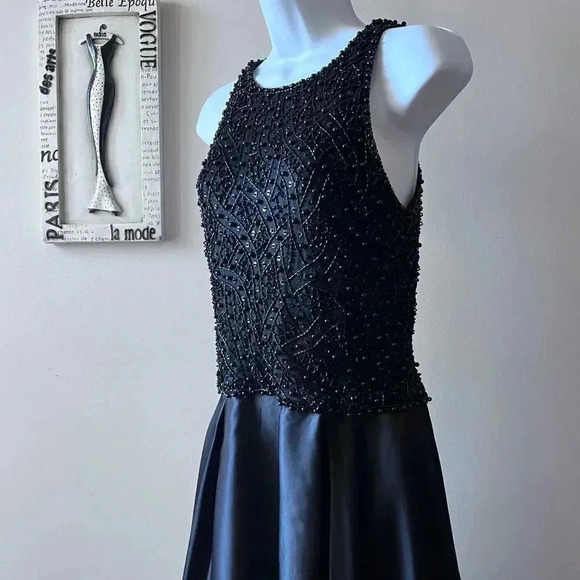 Vintage Victoria Black Silk Beaded Sequin Ball Gown Evening Dress Size 10 - Picture 7 of 15